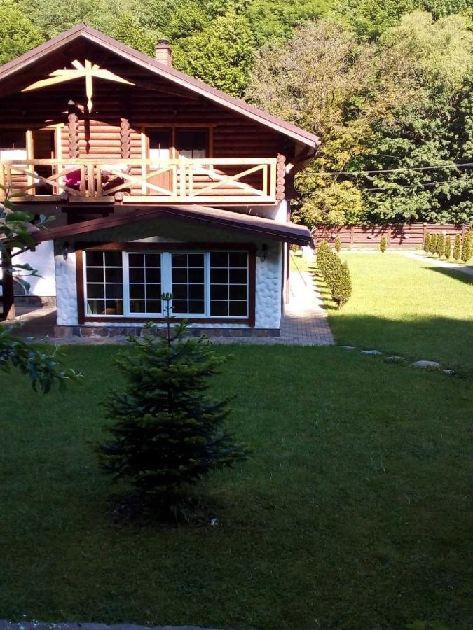 U Druziv Hotel Поляна Екстериор снимка