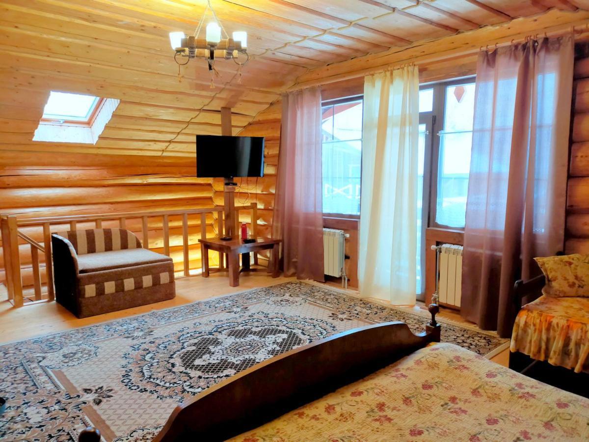 U Druziv Hotel Поляна Екстериор снимка