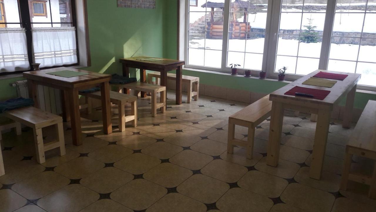 U Druziv Hotel Поляна Екстериор снимка